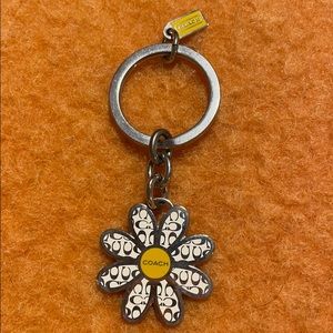 Coach daisy keychain
